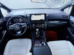 Lexus LM 2020 300h seven-seater elegant version - фото 11