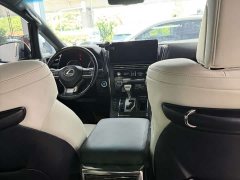 Lexus LM 2020 300h seven-seater elegant version - фото 14