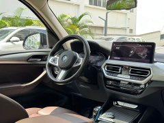 BMW iX3 innovative - фото 7