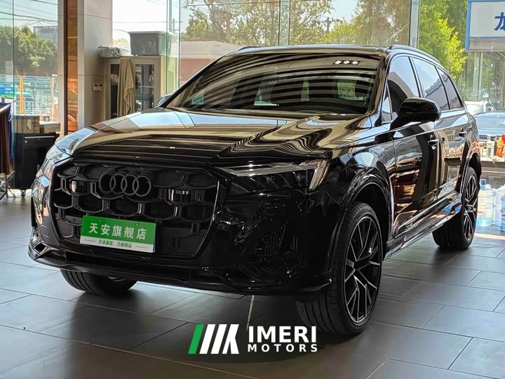 Audi Q7 55 TFSI quattro S line Black Warrior - автомобиль из Китая