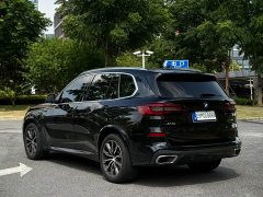 BMW X5 (Imported) xDrive30i M Sports Package - фото 2