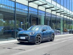 BMW MINI Aceman SE Artist - фото 1