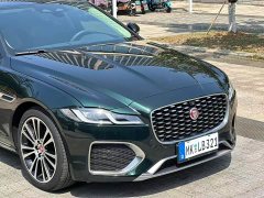 Jaguar XFL 2.0T P250 two-wheel drive exclusive luxury version - фото 5