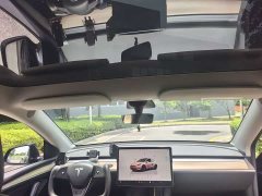 Tesla Model Y long-range all-wheel drive version - фото 13