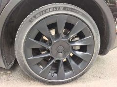 Tesla Model Y long-range all-wheel drive version - фото 19