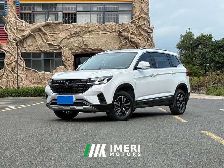 Lynk & Co Forthing T5 1.6L Manual Dream Edition 5-Seater - автомобиль из Китая