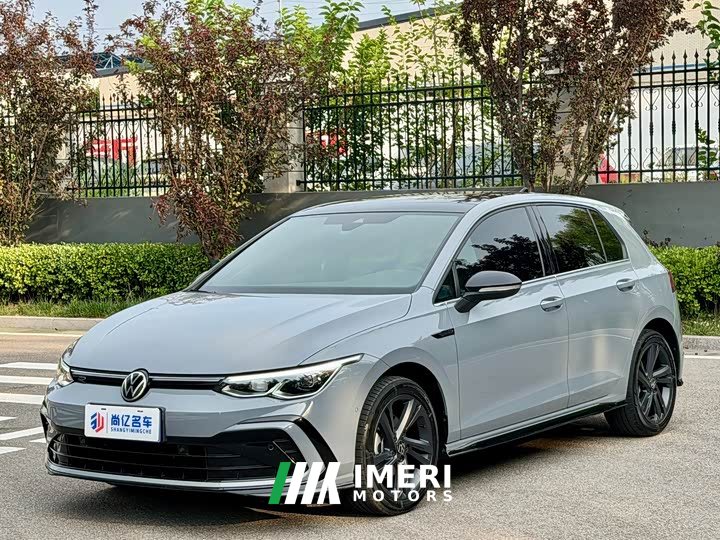 Volkswagen Golf 2021 280TSI DSG R-Line - автомобиль из Китая