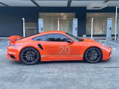 Porsche 911 2021 Turbo S 3.7T Porsche China 20th Anniversary Edition - фото 3