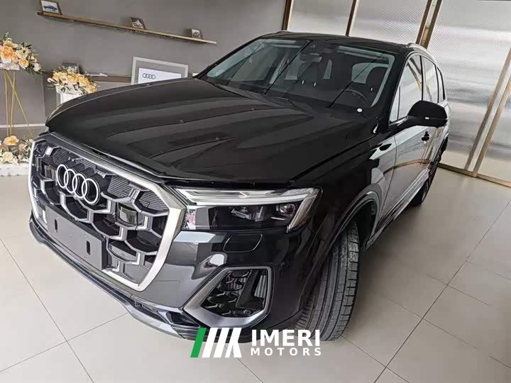 Audi Q7 2024 55 TFSI quattro S line sports - автомобиль из Китая