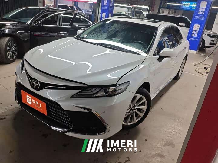 Toyota Camry 2023 2.0G Deluxe Edition - автомобиль из Китая