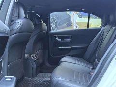 Mercedes-Benz C-Class 2023 facelift C 200 L sports version - фото 9