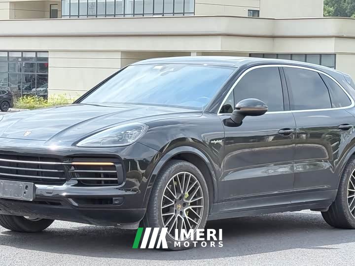 Porsche Cayenne E-Hybrid 2.0T - автомобиль из Китая