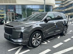 Li Auto Ideal ONE 2020 extended range 6-seater version - фото 1