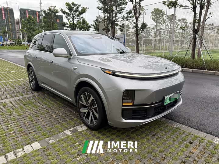 Li Auto Ideal L8 Pro - автомобиль из Китая