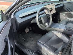 Tesla Model 3 2023 rear-wheel drive version - фото 8