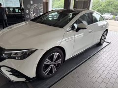 Mercedes-Benz EQE 500 4MATIC Luxury Edition - фото 1