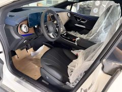 Mercedes-Benz EQE 500 4MATIC Luxury Edition - фото 3