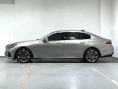 BMW 5 Series 530Li Leading M Sports Package - фото 2