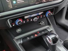 Audi Q3 35 TFSI Fashionable and Dynamic (1.4T) - фото 18