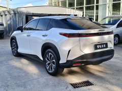 Lexus RZ 450e four-wheel drive longitudinal version - фото 6