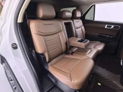 Ford Explorer EcoBoost 285 four-wheel drive style plus version 7 seats - фото 6