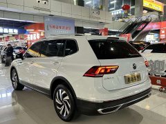 Volkswagen Tiguan L 2023 330TSI automatic two-wheel drive smart version - фото 16