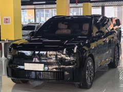 Lynk & Co 900 2.0T Ultra 6-seater - фото 1