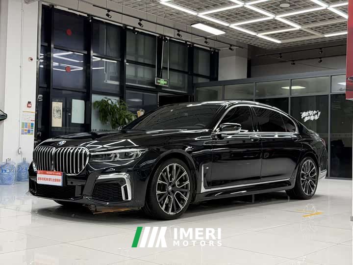 BMW 7 Series 2021 740Li Leading M Sports Package - автомобиль из Китая