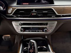 BMW 7 Series 2021 740Li Leading M Sports Package - фото 13