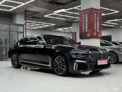 BMW 7 Series 2021 740Li Leading M Sports Package - фото 3
