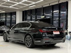 BMW 7 Series 2021 740Li Leading M Sports Package - фото 6