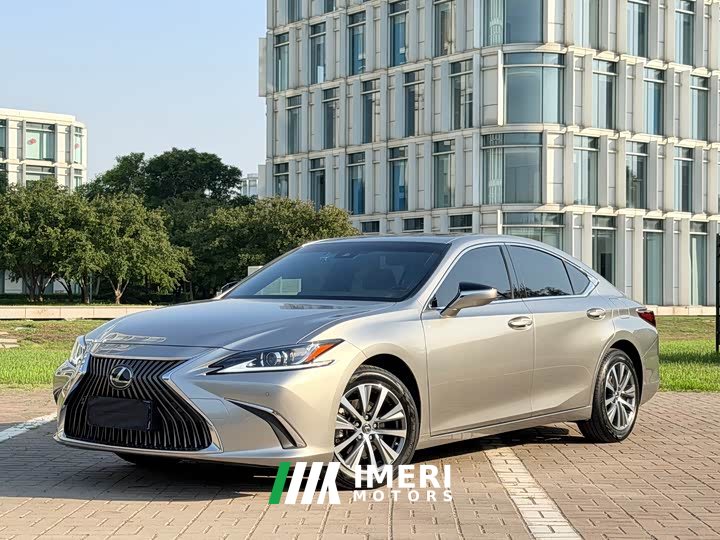 Lexus ES 200 Excellence Edition