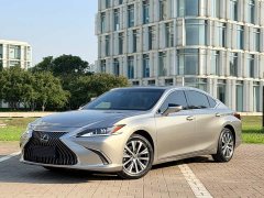 Lexus ES 200 Excellence Edition - фото 1