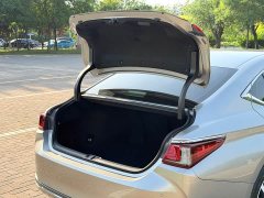 Lexus ES 200 Excellence Edition - фото 19