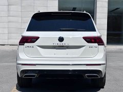 Volkswagen Tiguan L 330TSI Automatic FWD R-Line Premium Edition - фото 3