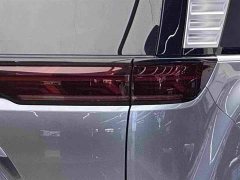 Denza D9 2022 DM-i 970 four-wheel drive premium - фото 18