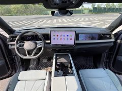 Lynk & Co Touron Pro 450TSI four-wheel drive vertical version - фото 9
