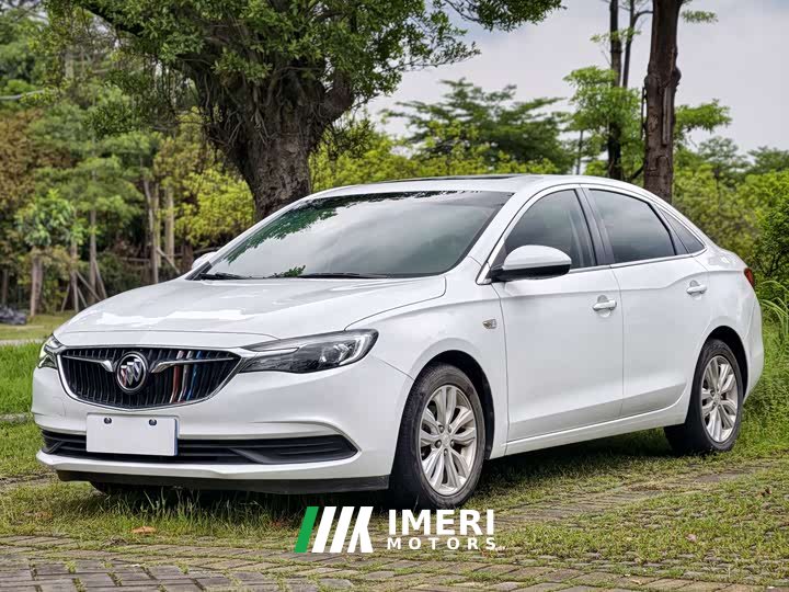 Mercedes-Benz Yinglang 1.5L automatic elite