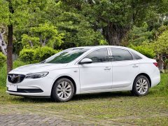 Mercedes-Benz Yinglang 1.5L automatic elite - фото 3