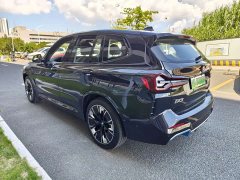 BMW iX3 2022 facelift, new collar - фото 5