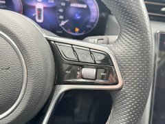 Hongqi H5 2023 2.0T automatic smart connected flag version - фото 15