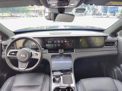 Li Auto ONE Extended-Range 6-Seater - фото 10