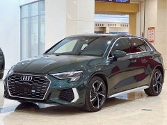 Audi A3 2024 Sportback 35 TFSI stylish and sporty - фото 1