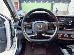 Lexus Elantra 2023 1.5L CVT GLX Elite Edition - фото 11