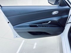 Lexus Elantra 2023 1.5L CVT GLX Elite Edition - фото 13