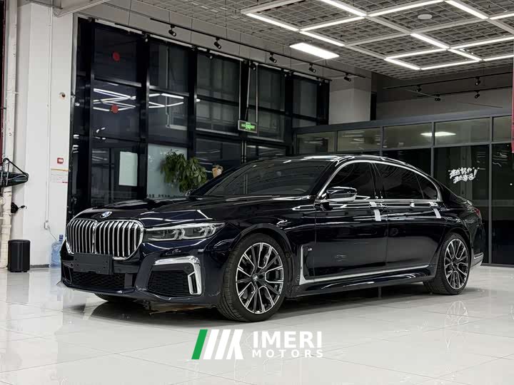 BMW 7 Series 740Li Leading M Sports Package - автомобиль из Китая