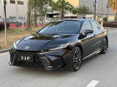 Toyota Camry 2026 Hybrid 2.0HSE Sport Lite Edition - фото 1