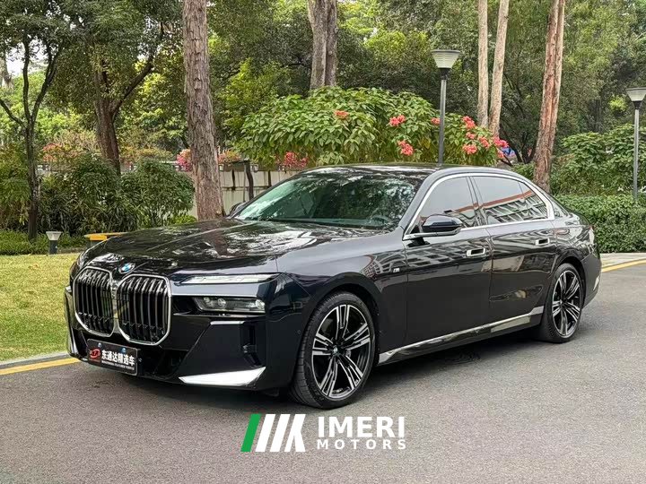 BMW 7 Series 740Li M Sport Package - автомобиль из Китая