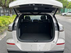 Lynk & Co Hiace 06 DM-i 205 Pilot Pro Edition - фото 17