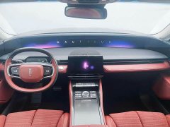Lynk & Co Voyager 2.0T four-wheel drive Zunrui hybrid version - фото 8